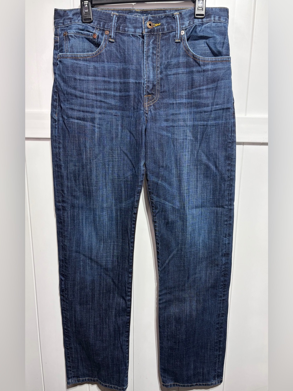 Lucky Brand Mens Classic blue jeans